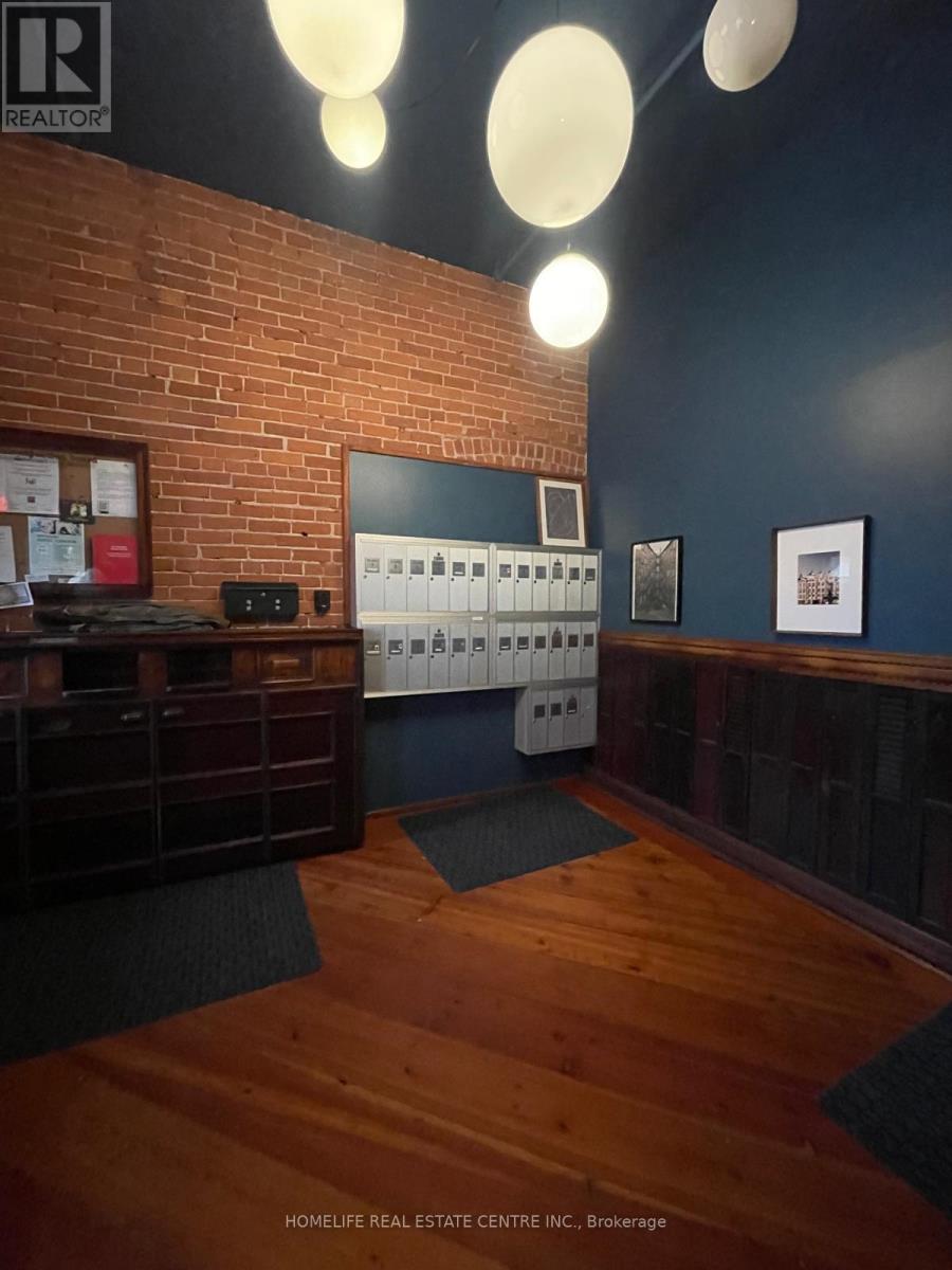 1 - 121 Prescott Avenue, Toronto (Weston-Pellam Park), Ontario  M6N 3G8 - Photo 2 - W12261950