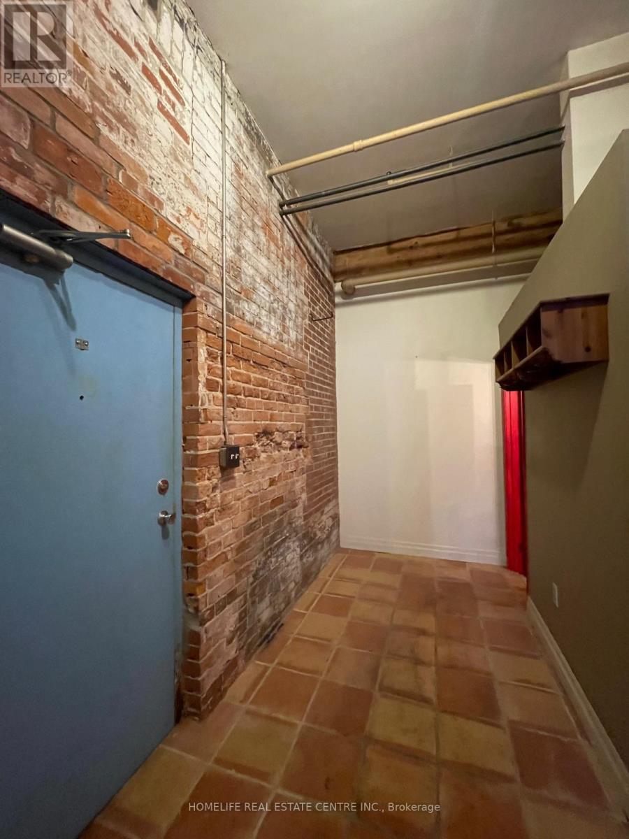 1 - 121 Prescott Avenue, Toronto (Weston-Pellam Park), Ontario  M6N 3G8 - Photo 5 - W12261950
