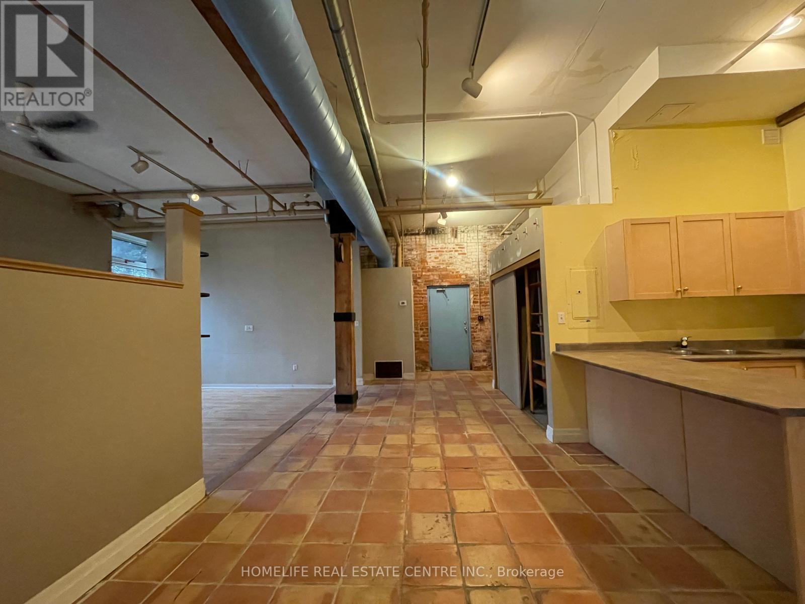 1 - 121 Prescott Avenue, Toronto (Weston-Pellam Park), Ontario  M6N 3G8 - Photo 6 - W12261950