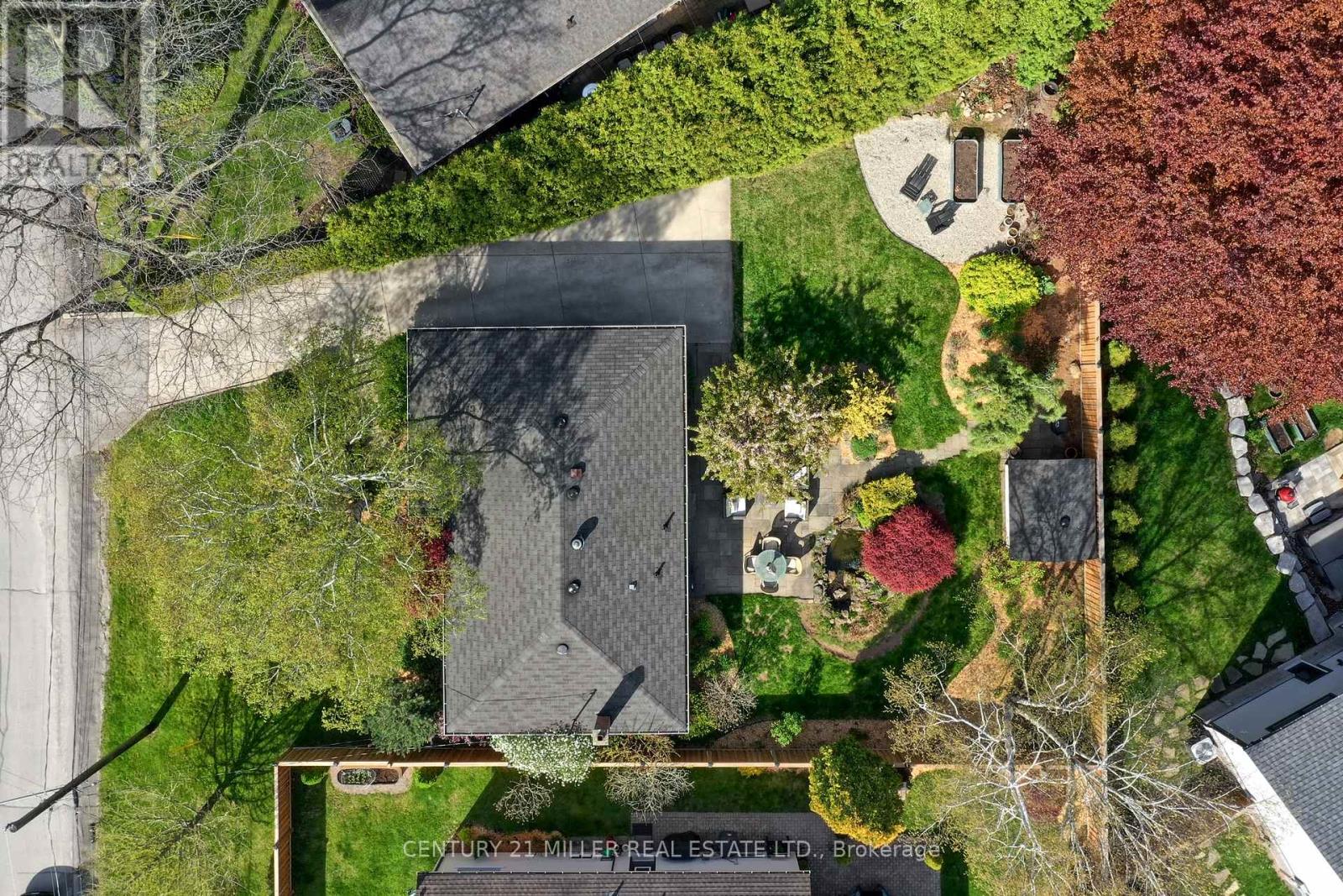 Property at 811 TEAL DRIVE image 3