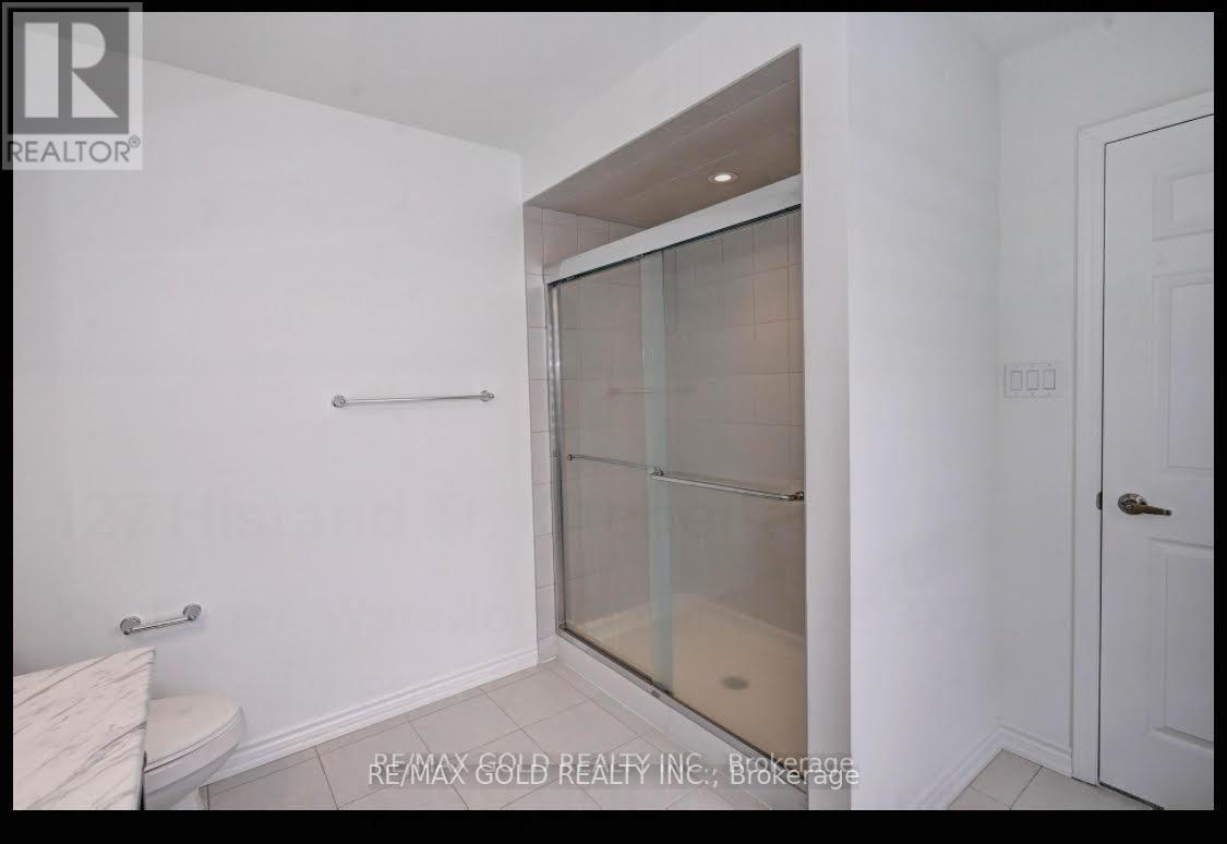 127 Histand Trail, Kitchener, Ontario  N2E 3X7 - Photo 11 - X12261915