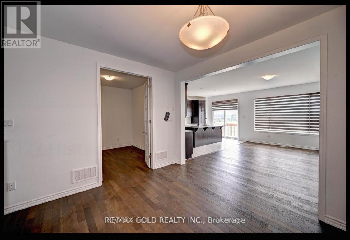 127 Histand Trail, Kitchener, Ontario  N2E 3X7 - Photo 5 - X12261915