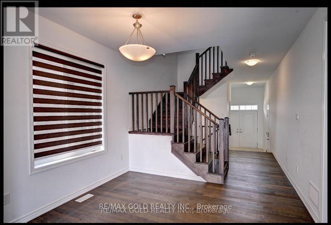 127 Histand Trail, Kitchener, Ontario  N2E 3X7 - Photo 6 - X12261915