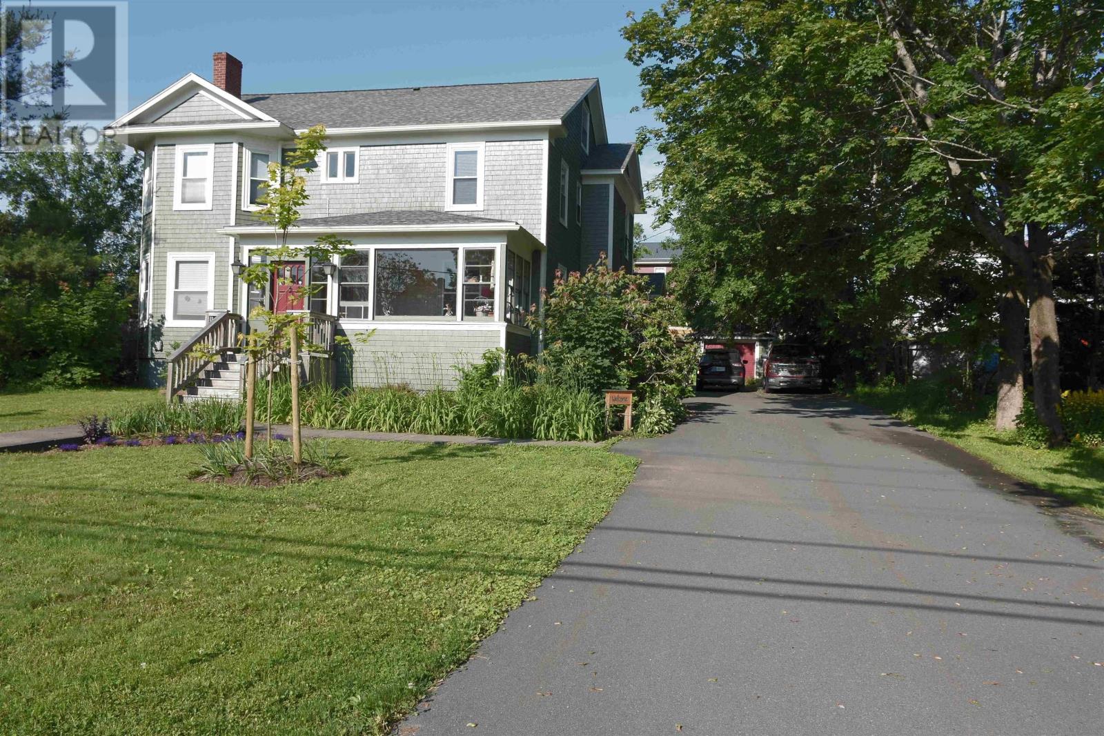 108 Church Street, Antigonish, Nova Scotia, Antigonish, Nova Scotia  B2G 2E4 - Photo 2 - 202516546
