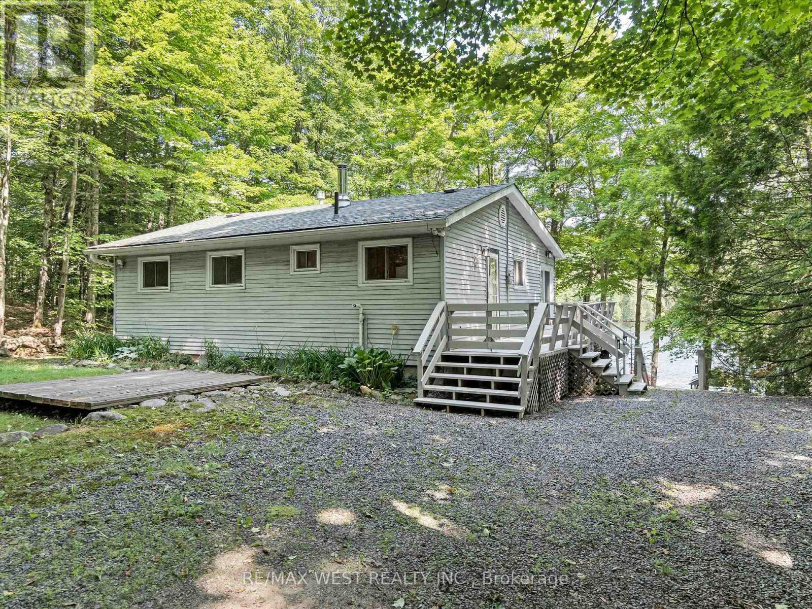 1091 Mcarthur Point Road, Lake Of Bays, Ontario  P0B 1A0 - Photo 38 - X12260443
