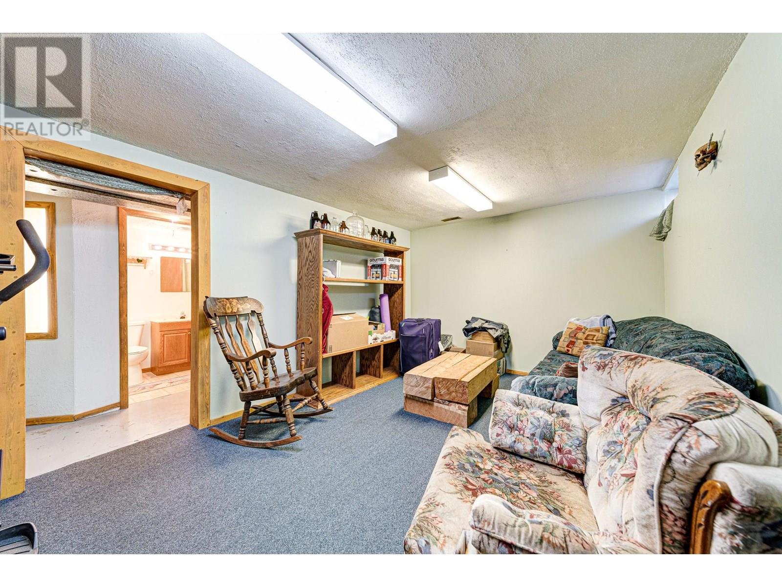 423B Mountain Ash Crescent