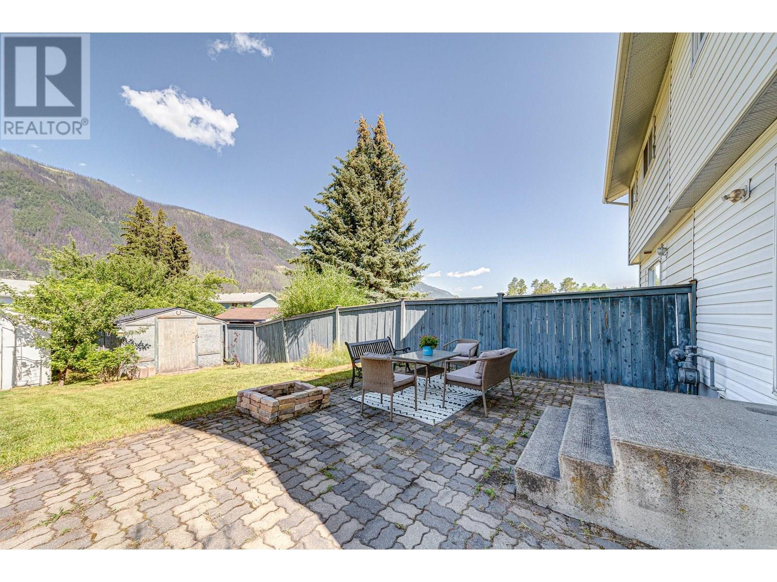 423B Mountain Ash Crescent