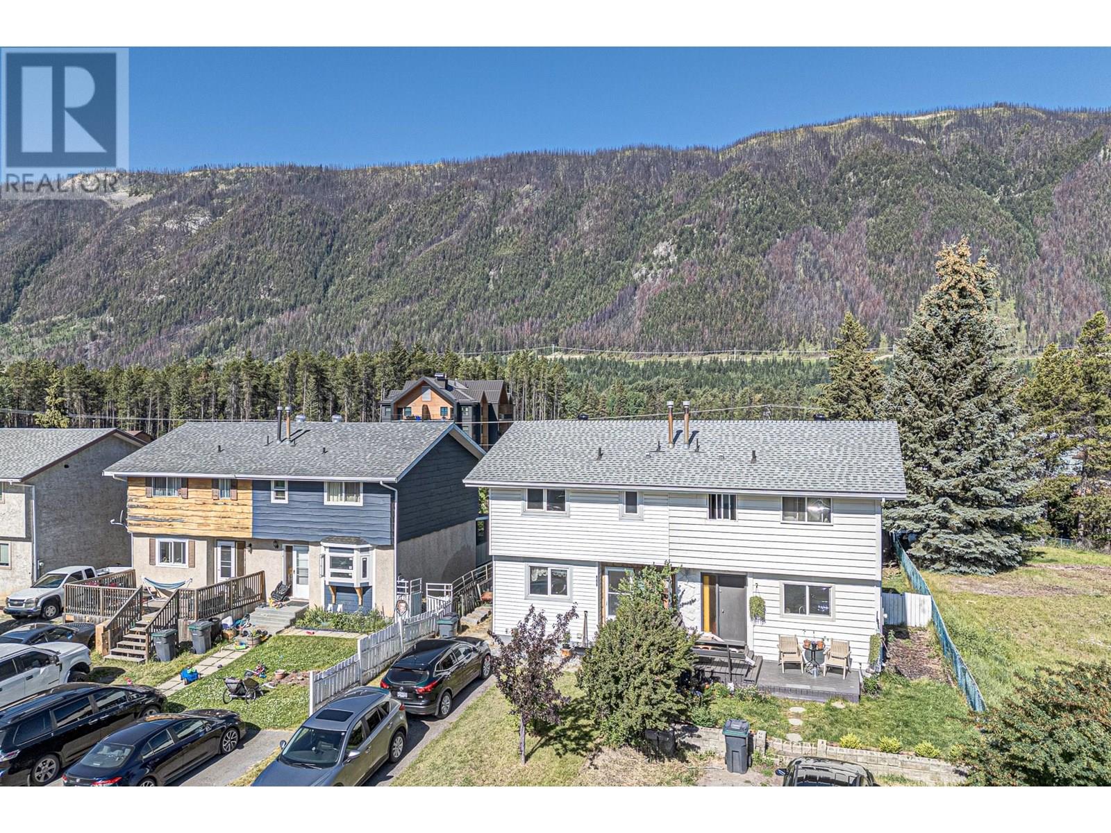 423B Mountain Ash Crescent
