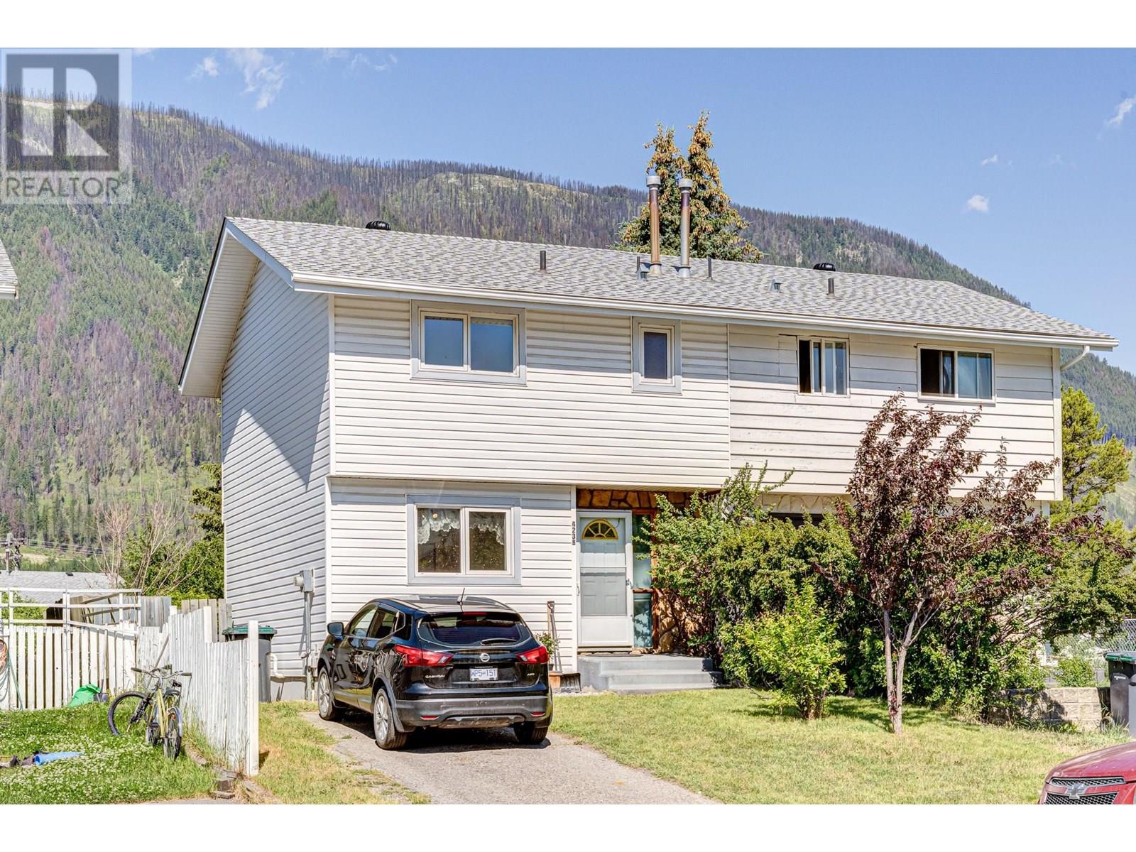 423B Mountain Ash Crescent