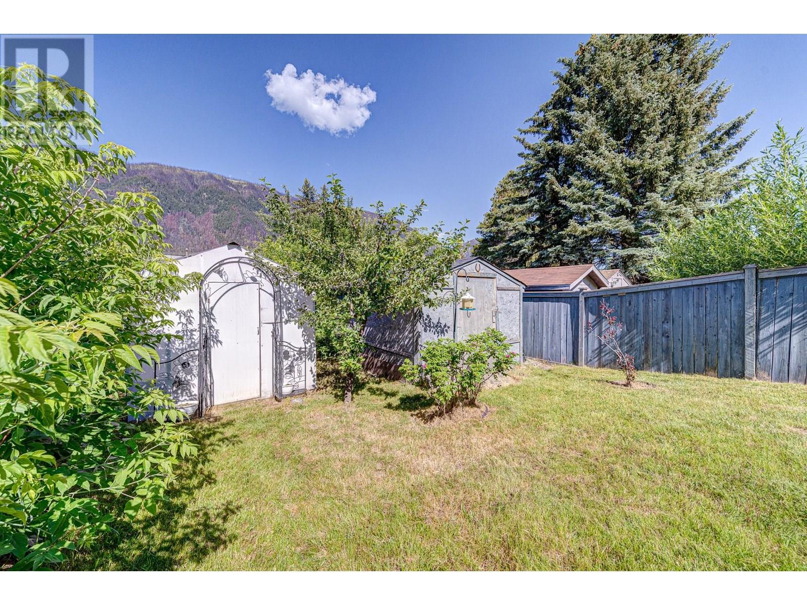 423B Mountain Ash Crescent