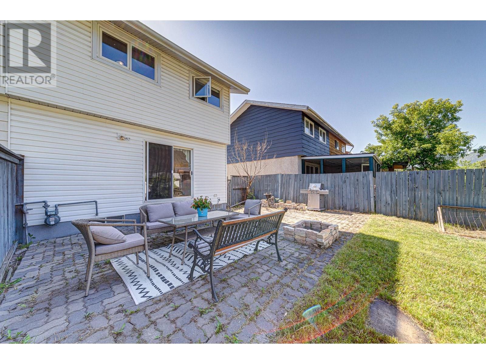 423B Mountain Ash Crescent