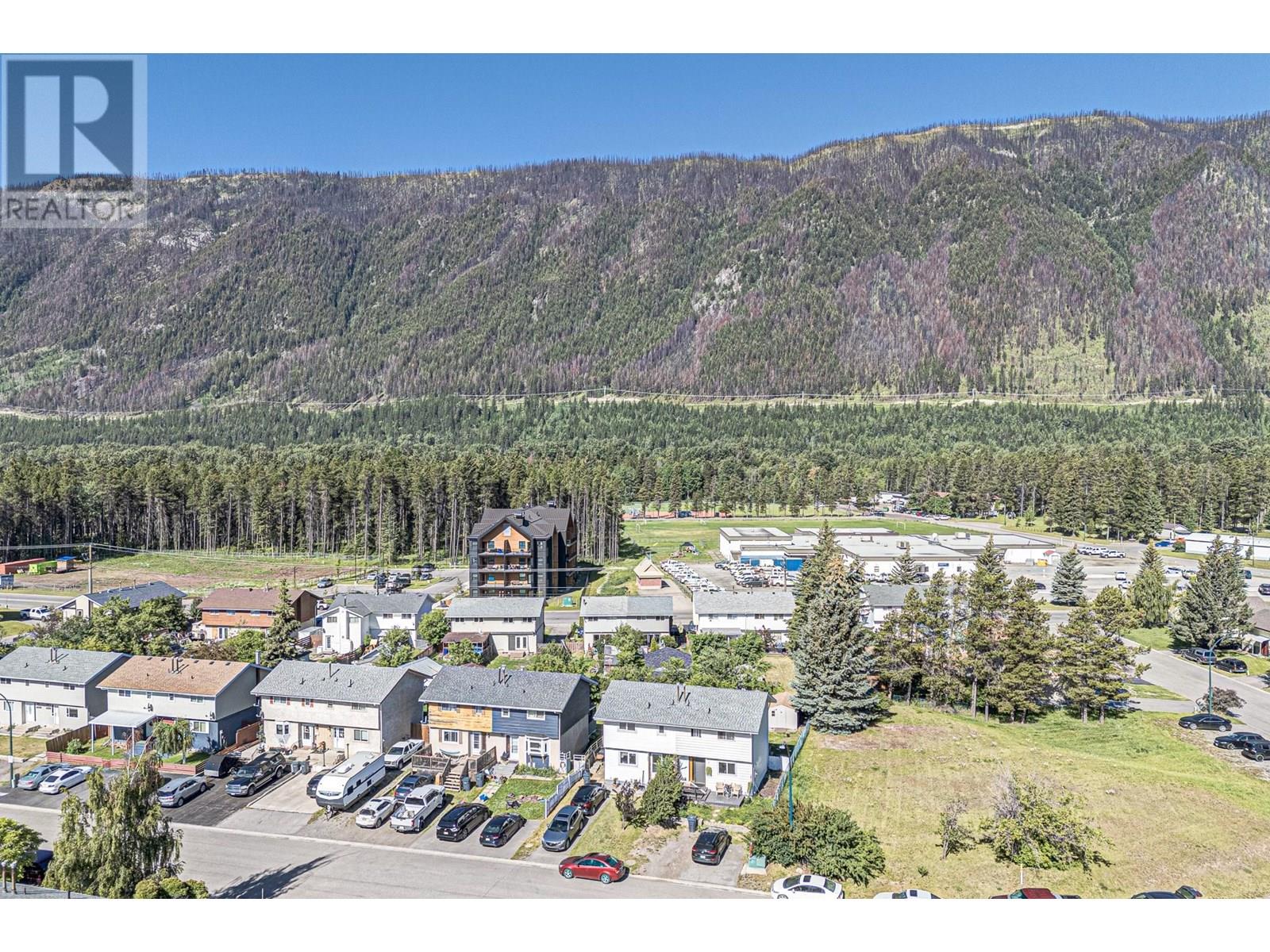 423B Mountain Ash Crescent
