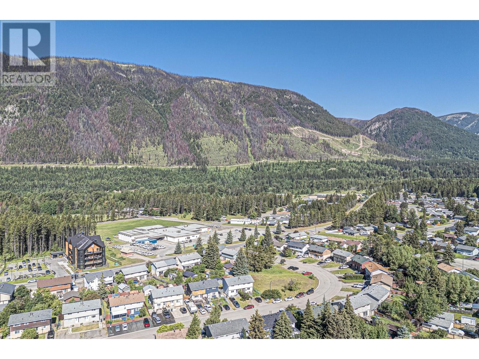 423B Mountain Ash Crescent