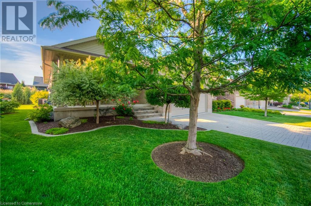 Property at 28 AMBERDALE Way image 4