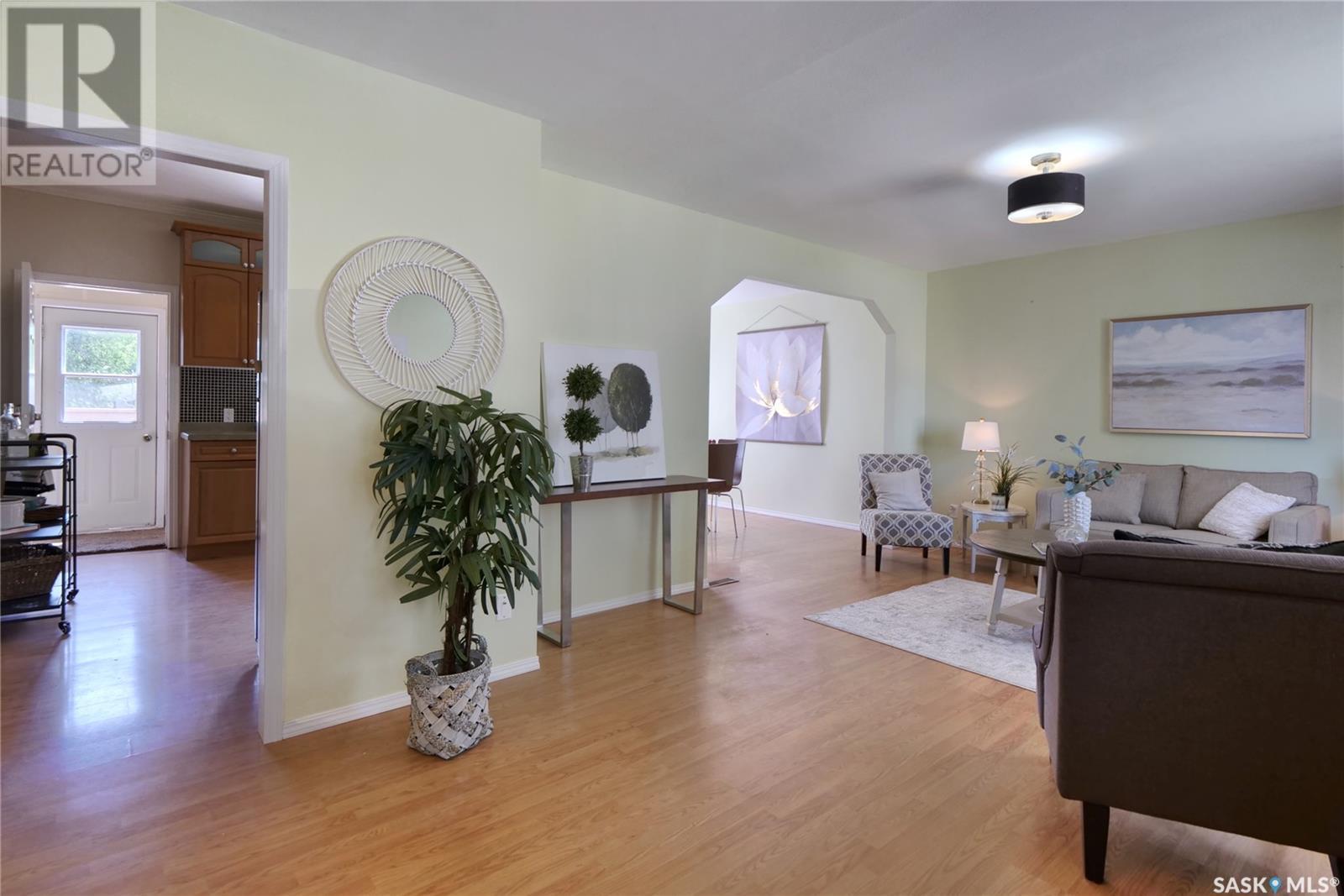 Property at 1085 6th AVENUE NW image 2