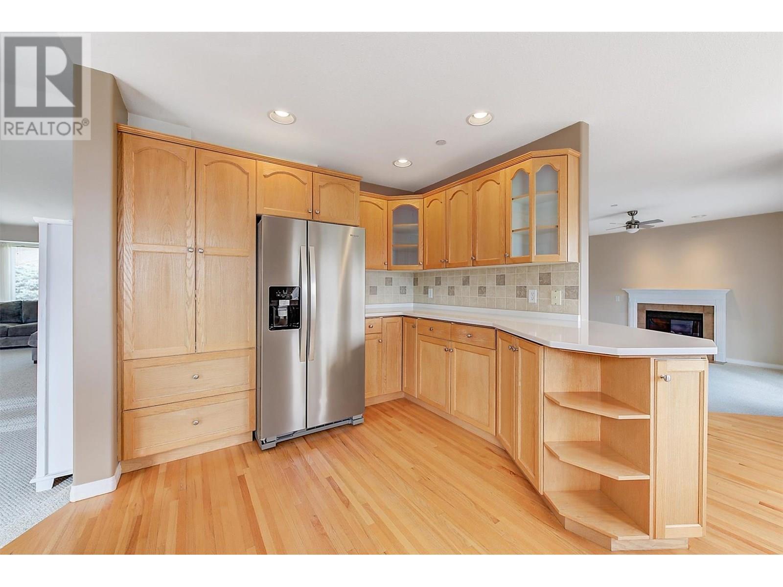 6267 Thompson Drive, Peachland, British Columbia  V0H 1X8 - Photo 8 - 10354282