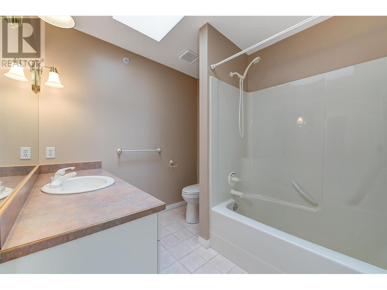 6267 Thompson Drive, Peachland, British Columbia  V0H 1X8 - Photo 29 - 10354282