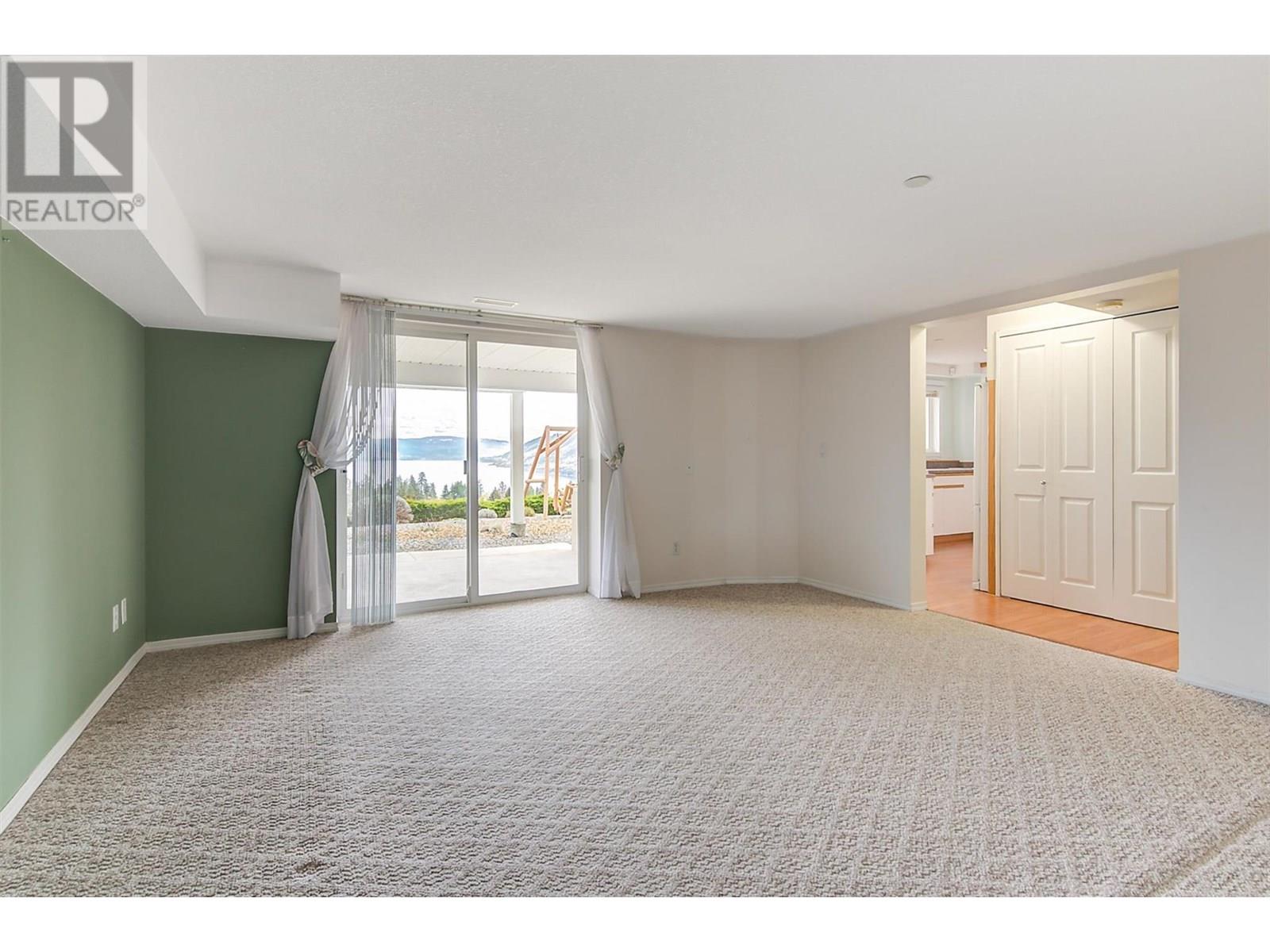 6267 Thompson Drive, Peachland, British Columbia  V0H 1X8 - Photo 32 - 10354282