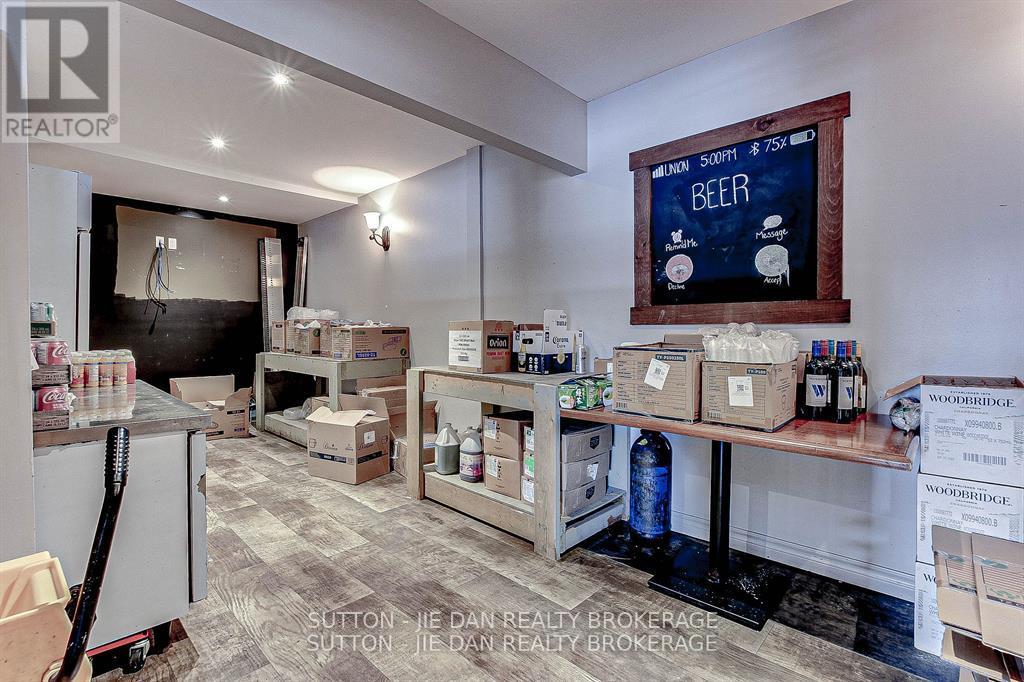 2300 Wharncliffe Road S, London South, Ontario  N6P 1L1 - Photo 3 - X12262337