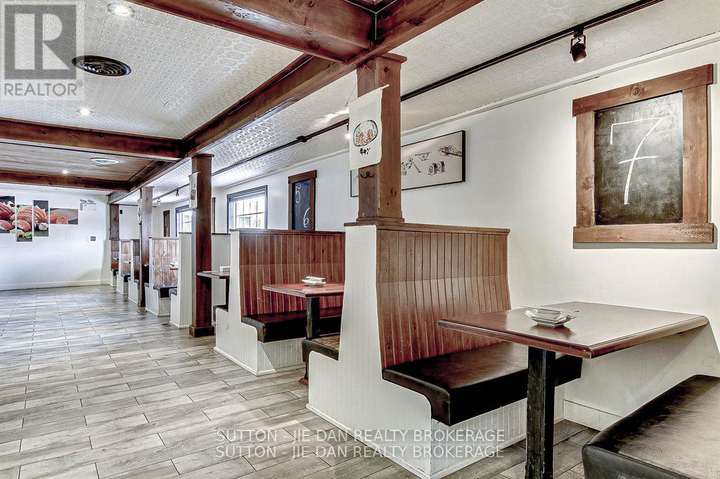 2300 Wharncliffe Road S, London South, Ontario  N6P 1L1 - Photo 8 - X12262337