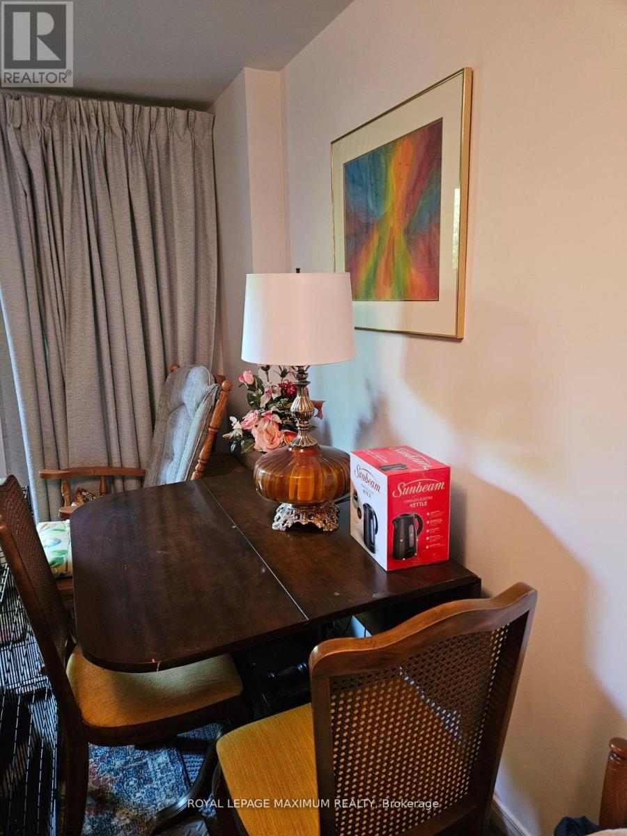 Room For Rent - 4 Murphy Lane, Ajax, Ontario  L1T 3X2 - Photo 9 - E12262301