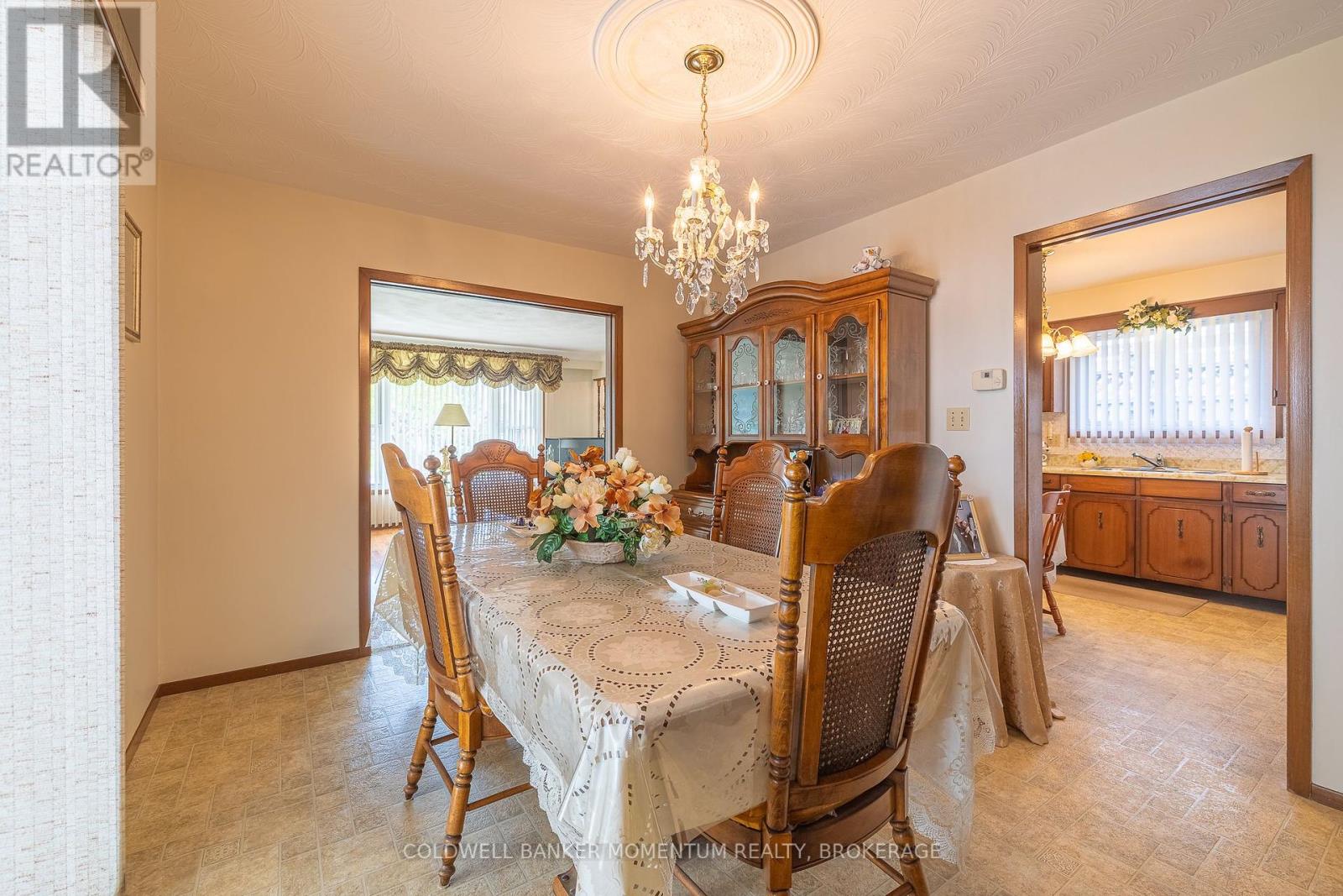 4177 Brookdale Drive, Niagara Falls, Ontario  L2H 2A9 - Photo 12 - X12262419