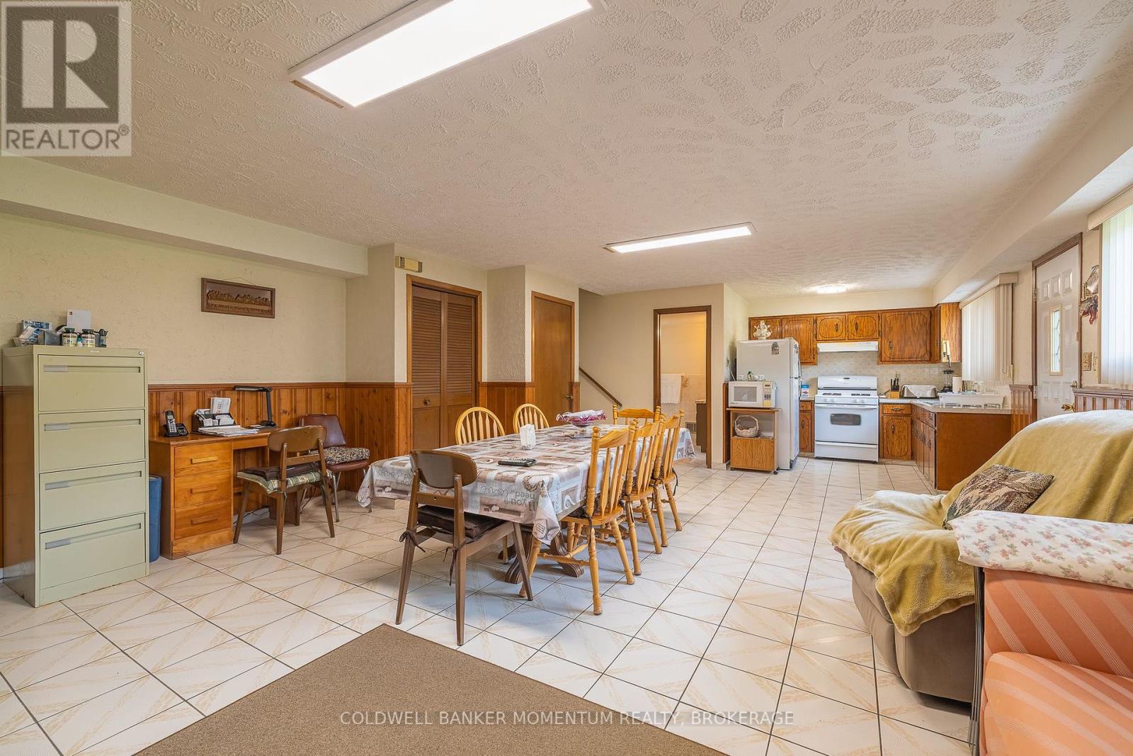 4177 Brookdale Drive, Niagara Falls, Ontario  L2H 2A9 - Photo 33 - X12262419