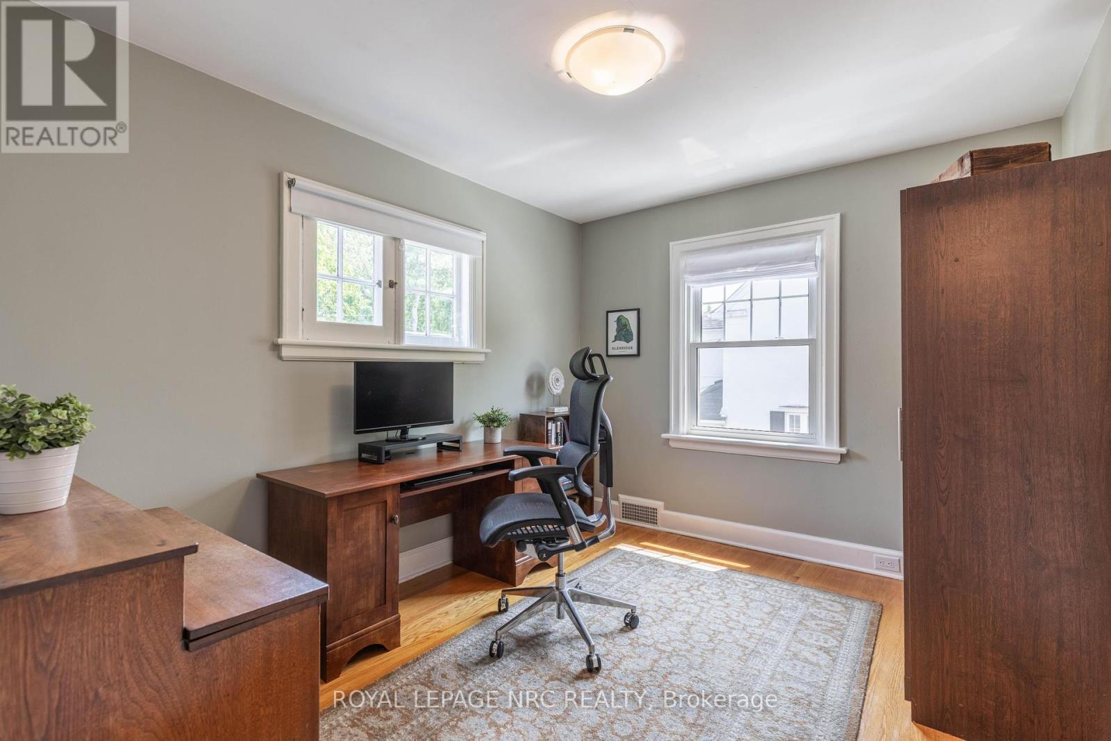 51 Hillcrest Avenue, St. Catharines, Ontario  L2R 4Y3 - Photo 32 - X12262453