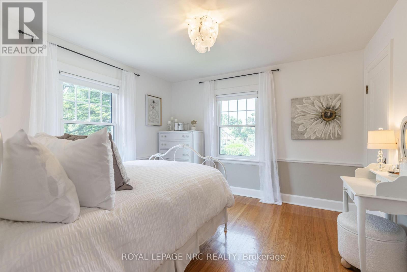 51 Hillcrest Avenue, St. Catharines, Ontario  L2R 4Y3 - Photo 34 - X12262453