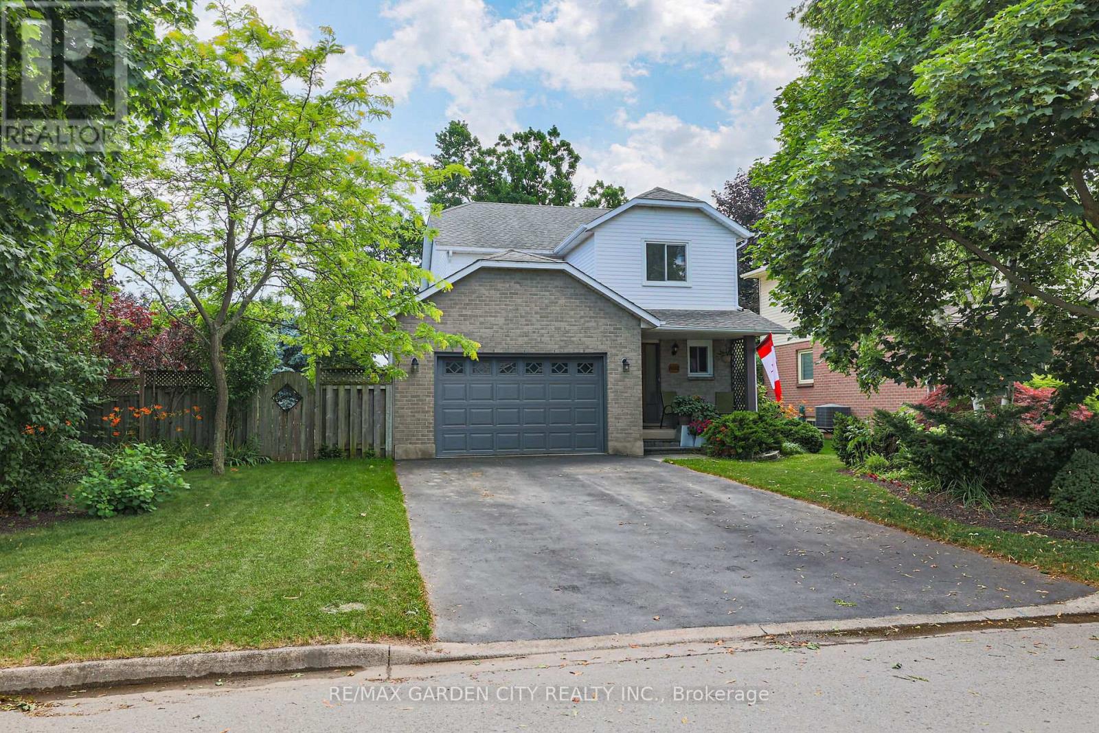 Property at 4542 IVY GARDENS CRESCENT image 1