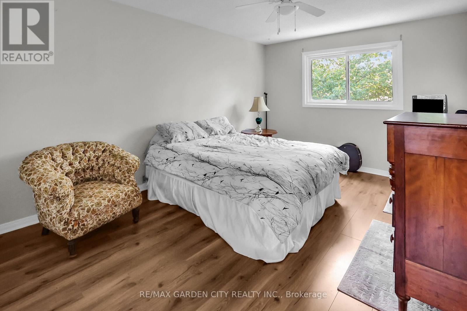 4542 Ivy Gardens Crescent, Lincoln, Ontario  L3J 0B3 - Photo 14 - X12262465