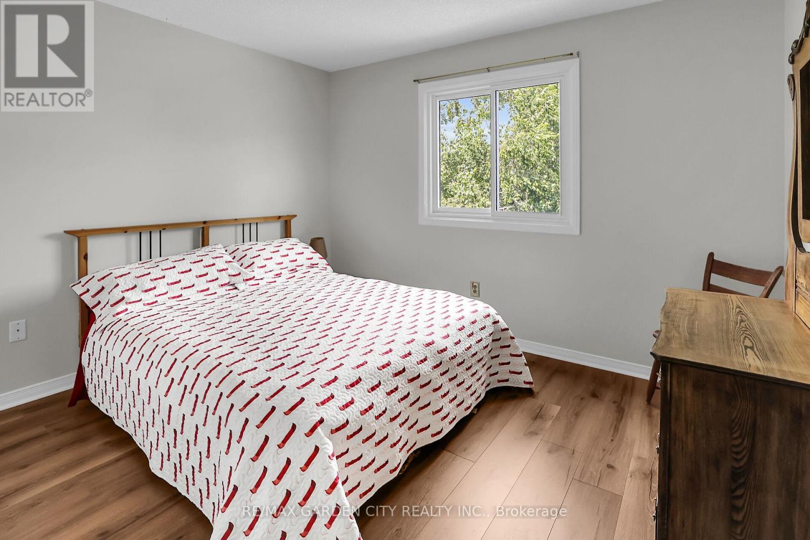 4542 Ivy Gardens Crescent, Lincoln, Ontario  L3J 0B3 - Photo 18 - X12262465