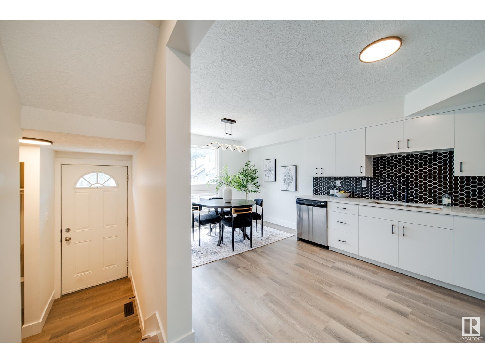 Property at 13888 24 ST NW image 5