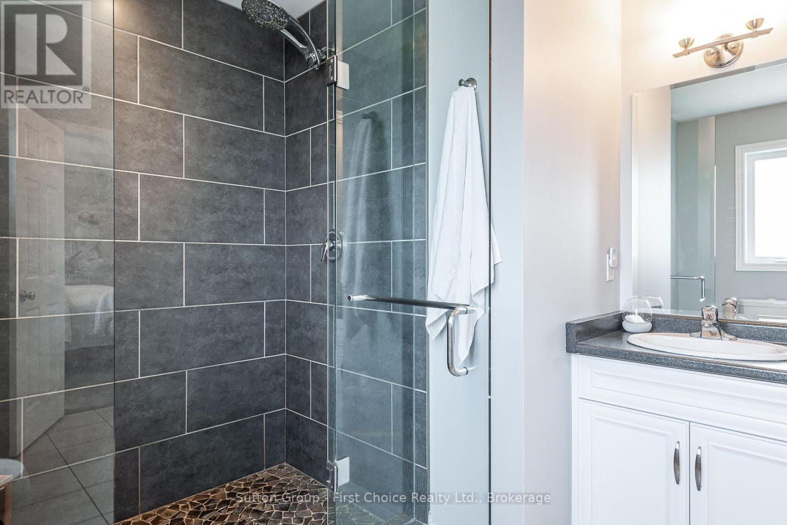95 Brown Street, Stratford, Ontario  N5A 0B8 - Photo 34 - X12262485