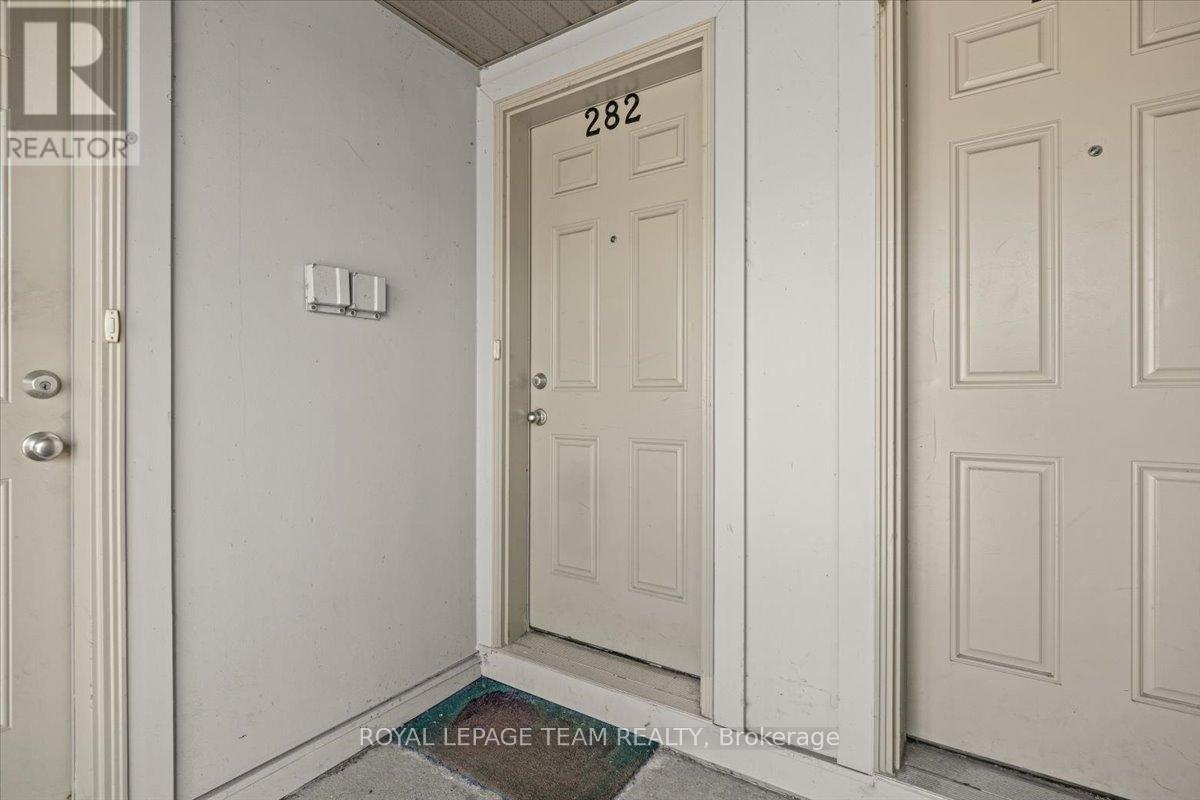 282 Espin Heights, Ottawa, Ontario  K2J 0Y8 - Photo 3 - X12262321