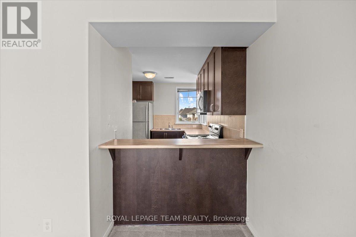 282 Espin Heights, Ottawa, Ontario  K2J 0Y8 - Photo 4 - X12262321