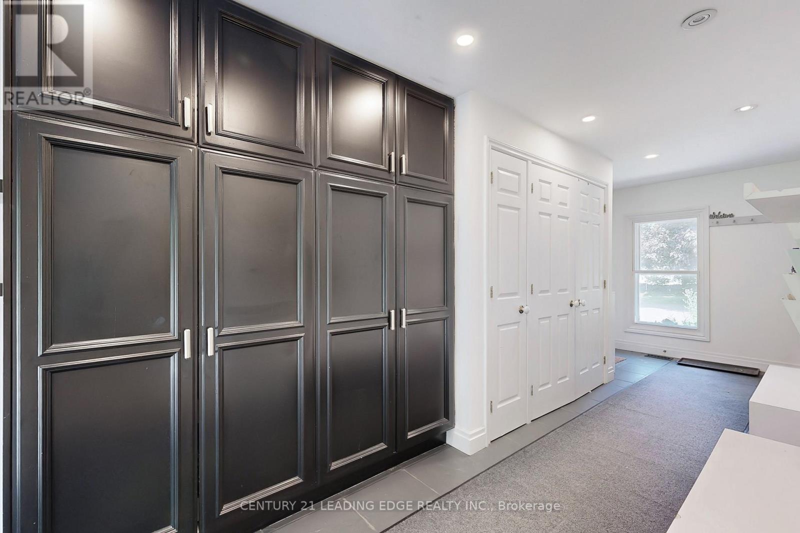 18 Ridgevale Drive, Markham, Ontario  L6B 1A8 - Photo 18 - N12262296