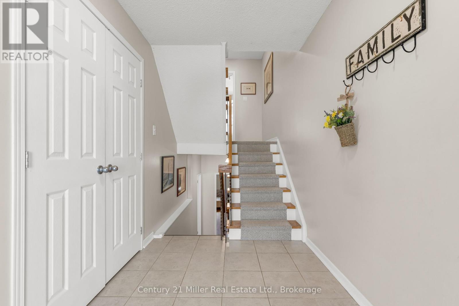 Property at 19 - 1310 HAMPTON STREET image 4