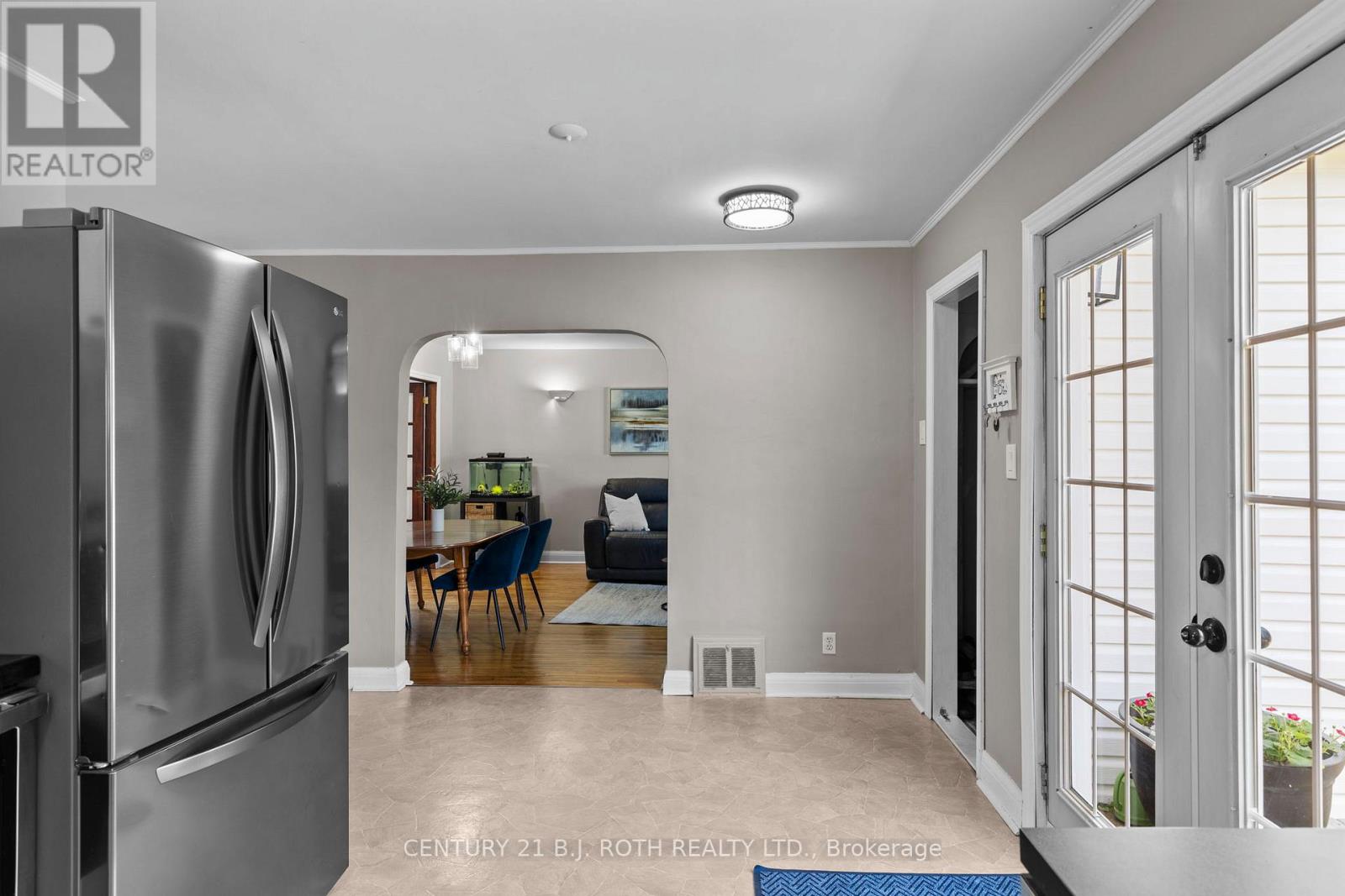 Property at 307 LINWOOD AVENUE image 3