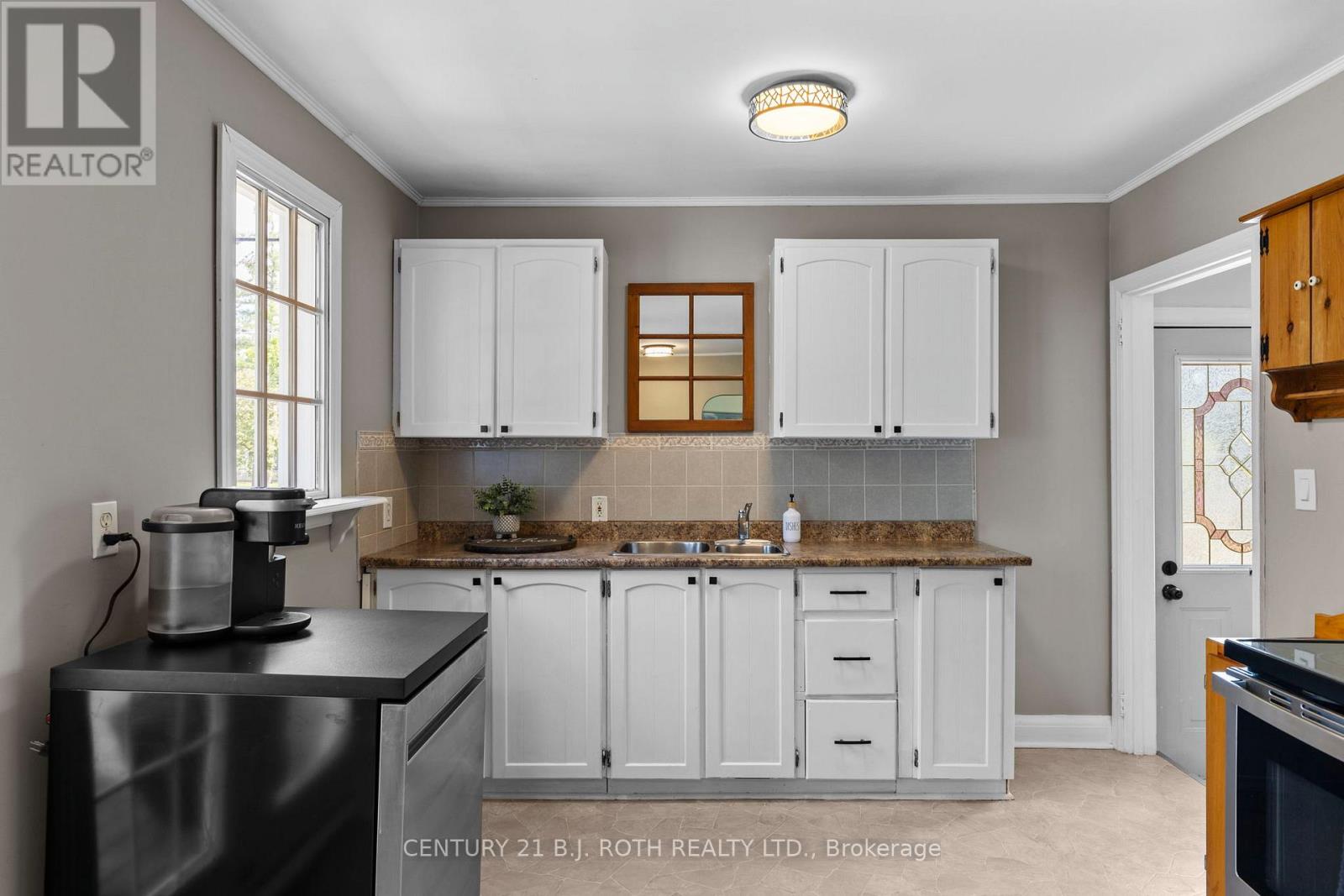 Property at 307 LINWOOD AVENUE image 5