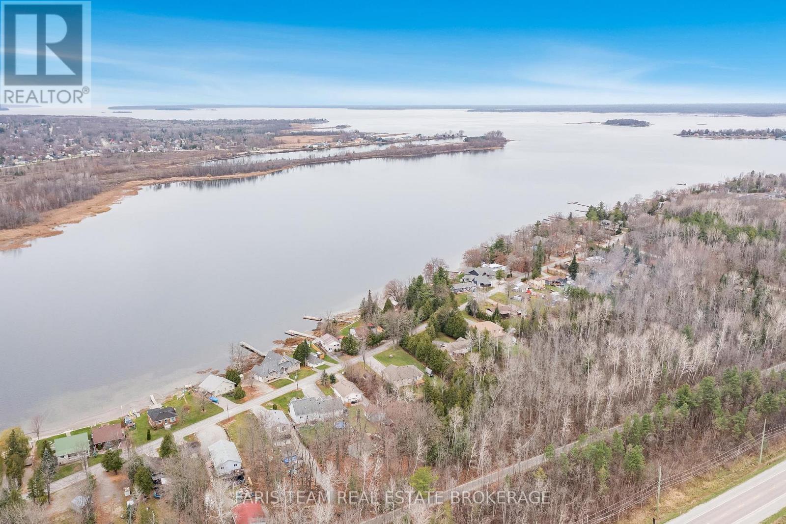 121 Mitchells Beach Road, Tay (Victoria Harbour), Ontario  L0K 2A0 - Photo 6 - S12262225
