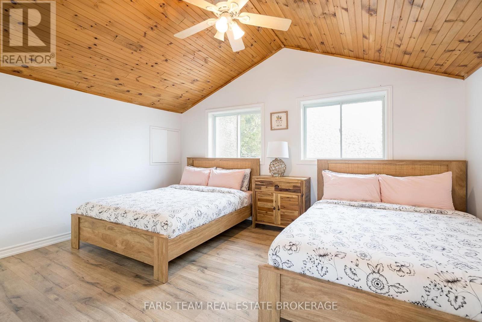 122 Mitchells Beach Road, Tay (Victoria Harbour), Ontario  L0K 2A0 - Photo 8 - S12262277