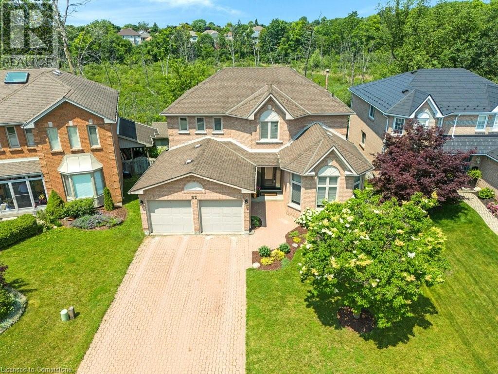 Property at 32 KINGFISHER Crescent image 1
