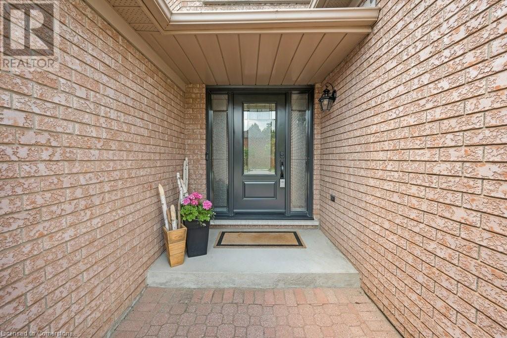Property at 32 KINGFISHER Crescent image 3