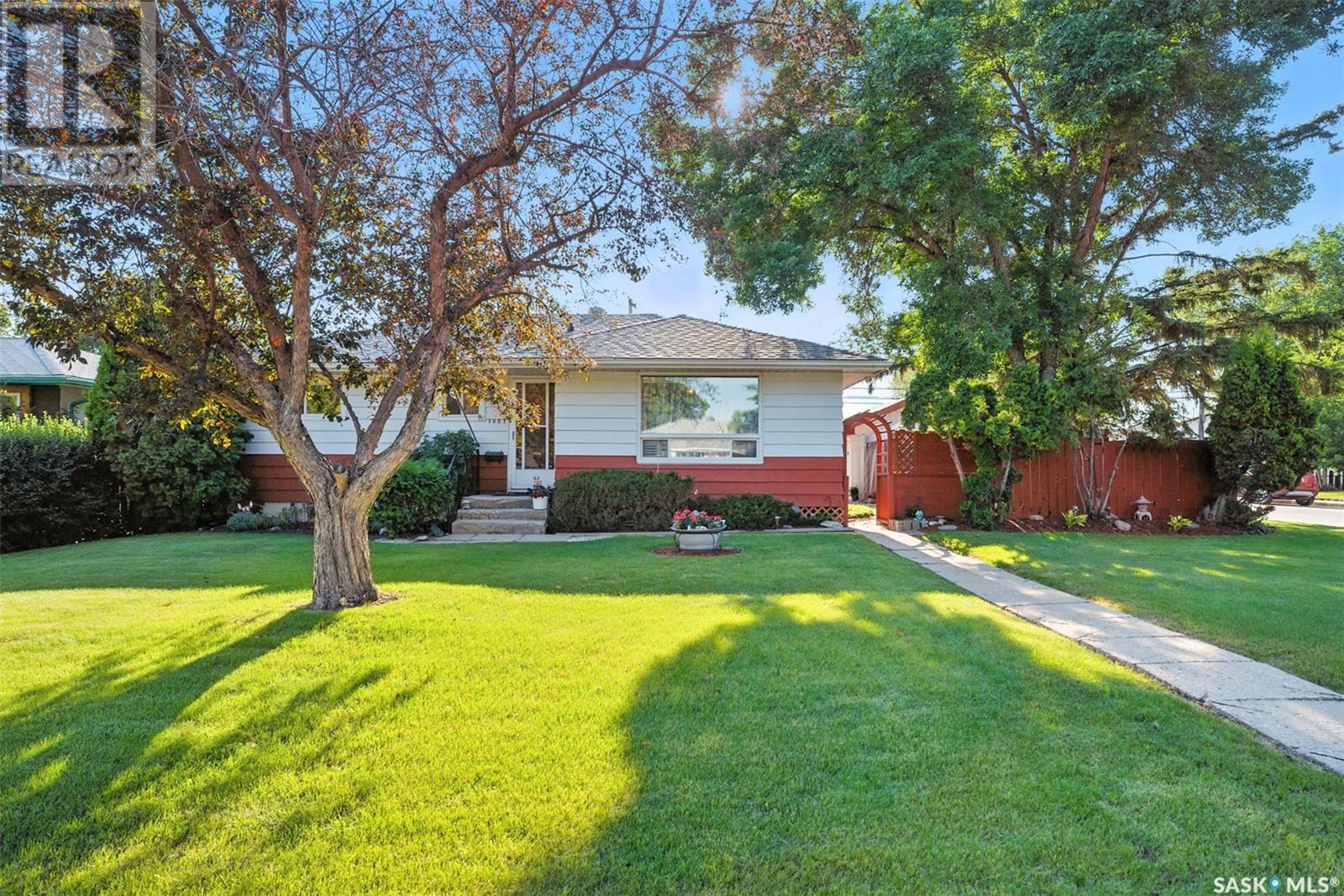 Property at 1007 Tiffin CRESCENT image 1