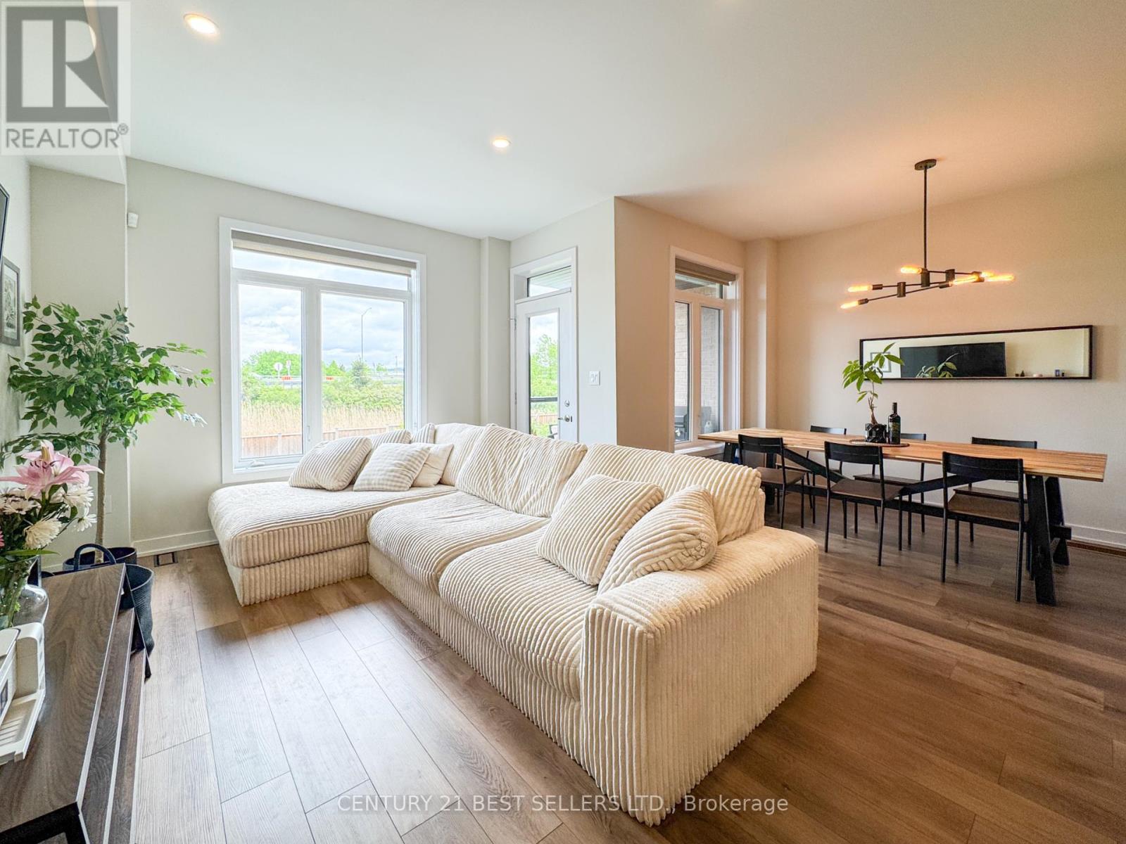 66 - 590 North Service Road, Hamilton, Ontario  L8E 0K5 - Photo 8 - X12066392
