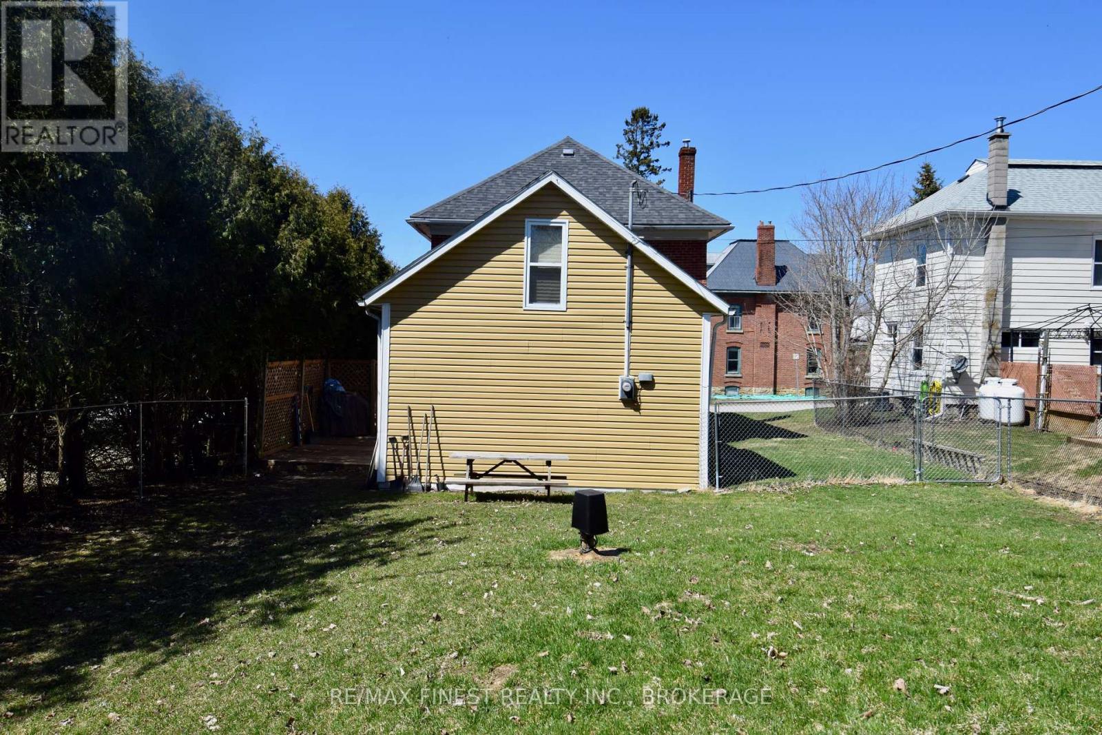 36 William Street, Rideau Lakes, Ontario  K0E 1G0 - Photo 41 - X12262551