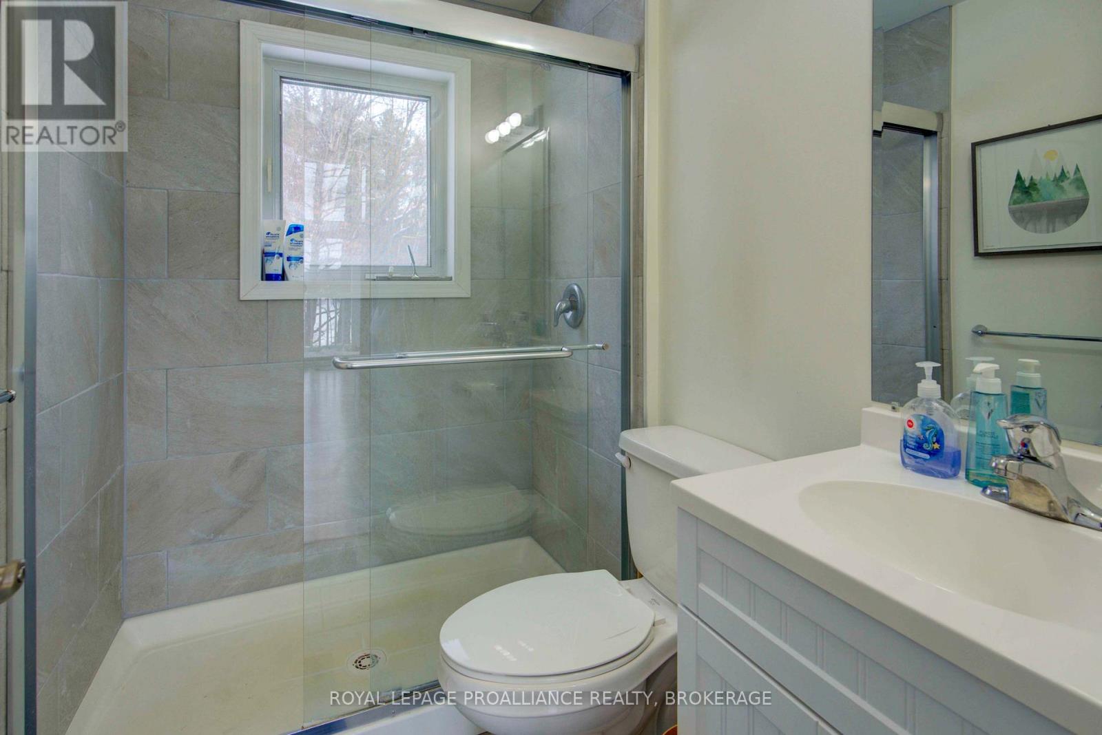 182a Brooks Point Road, Rideau Lakes, Ontario  K0G 1E0 - Photo 18 - X12262559