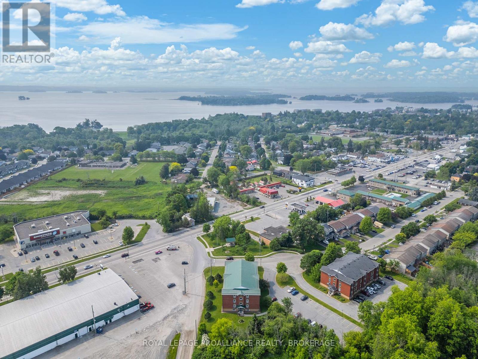 405 - 550 Talbot Place, Gananoque, Ontario  K7G 3C6 - Photo 33 - X12262634