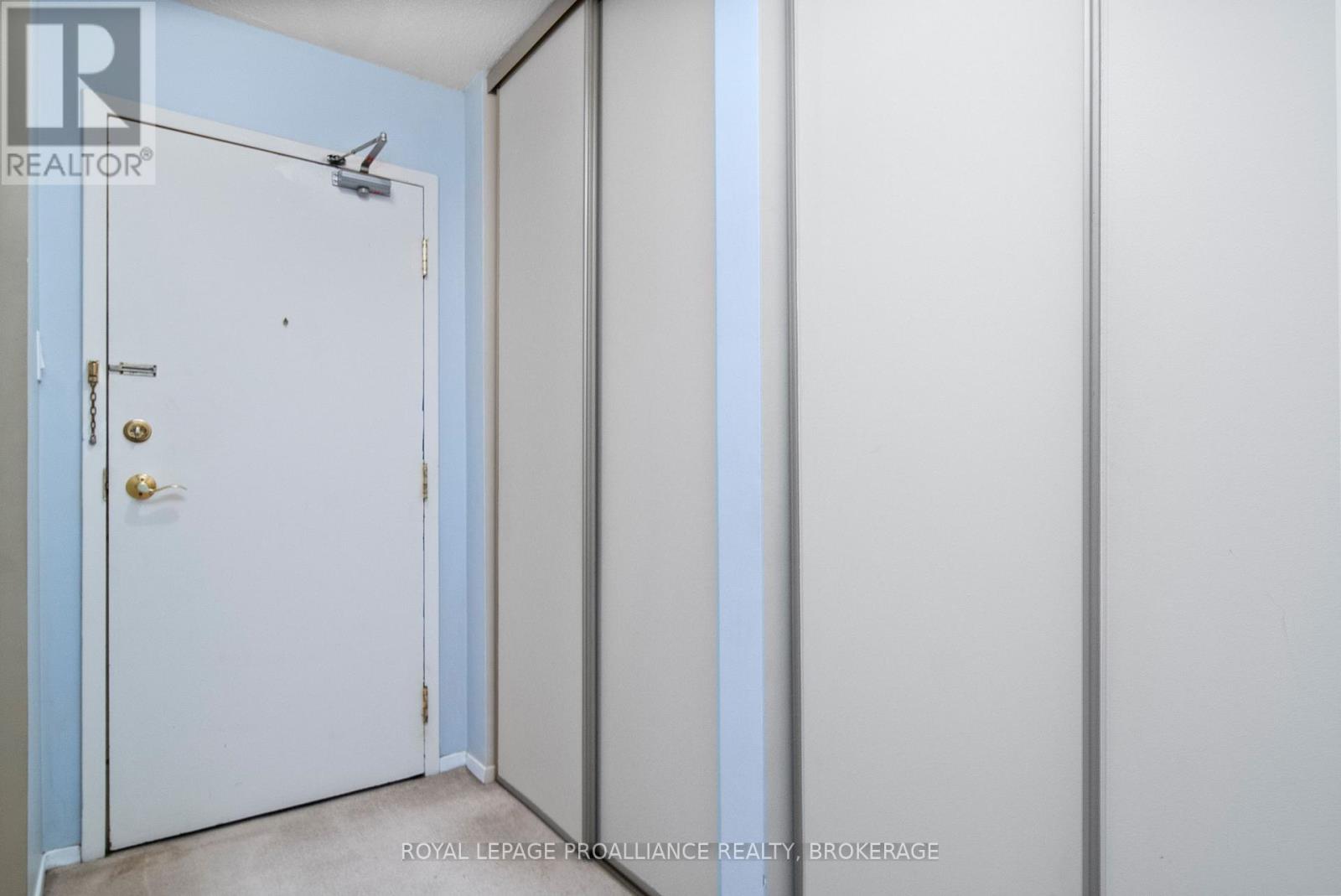 Property at 405 - 550 TALBOT PLACE image 4
